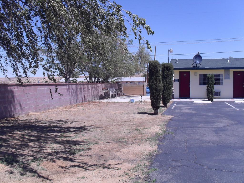 Budget Inn Of Boron Exterior photo