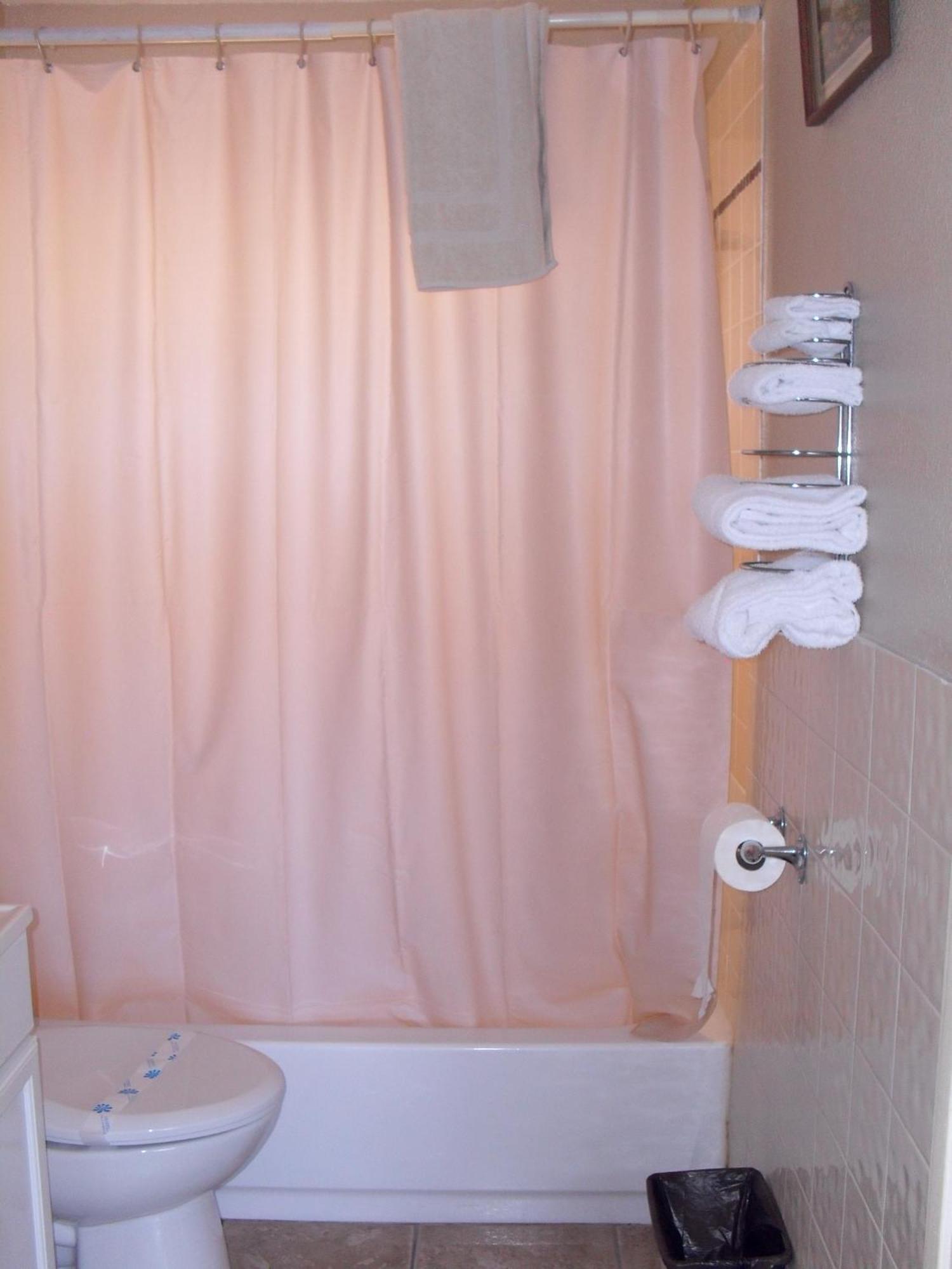 Budget Inn Of Boron Room photo