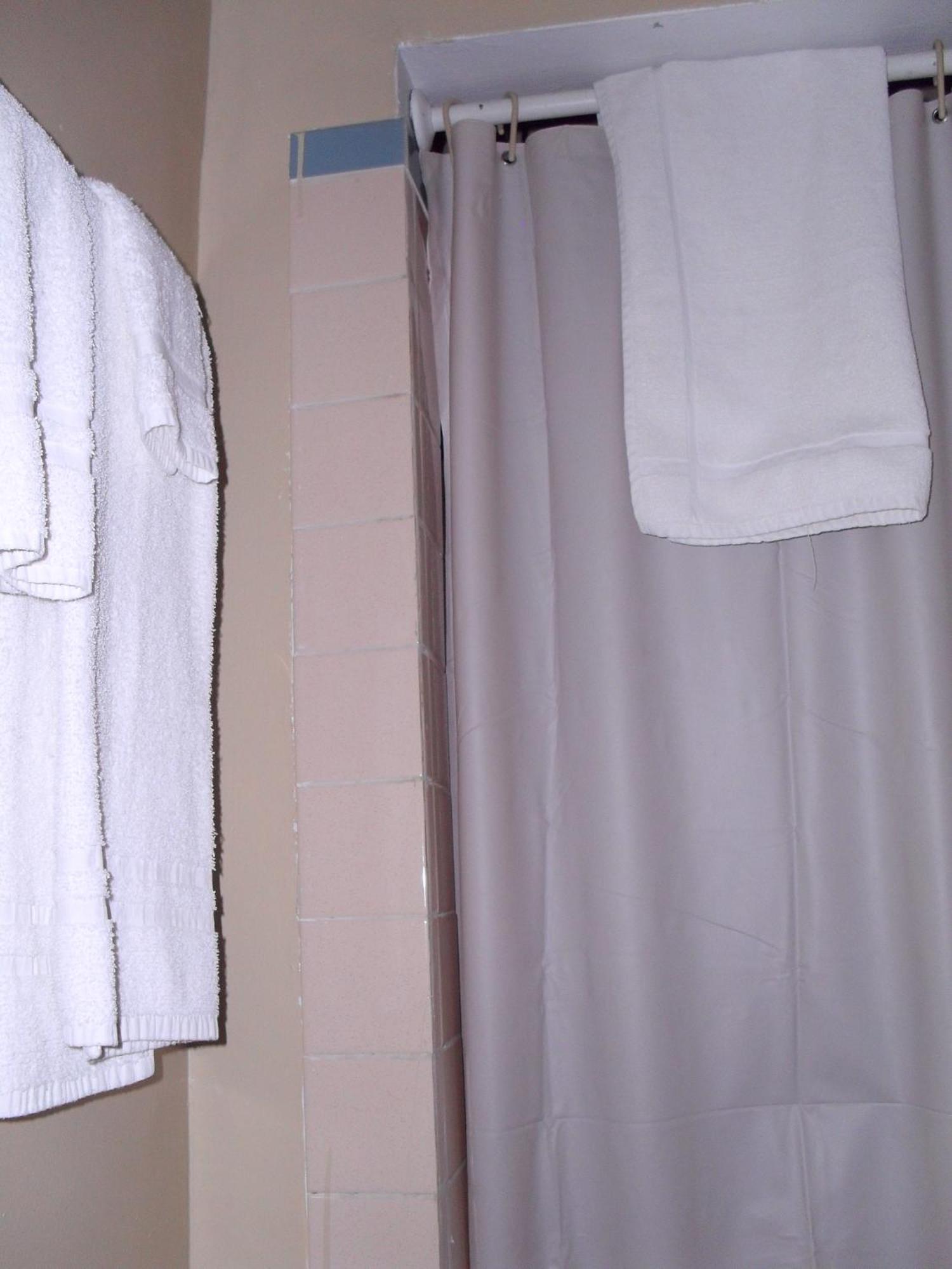 Budget Inn Of Boron Room photo